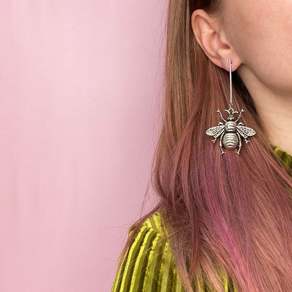 Large unusual earrings for women, oversized fly earrings dangle - Picture 2 of 3